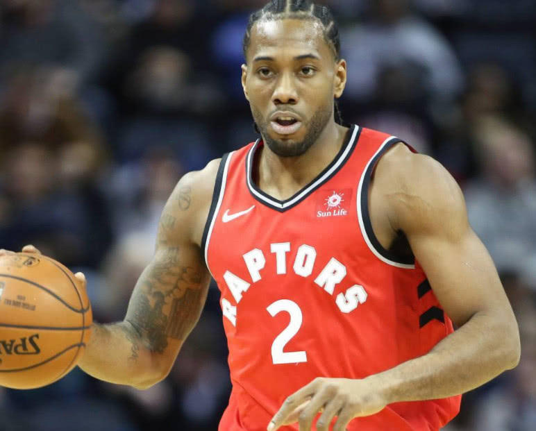 王曼昱称为国家荣誉要战胜伤痛（王曼昱表示将为国家荣誉克服伤痛）