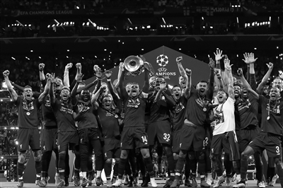 阿莱格里：对阵国米需踢出高水准，劳塔罗尤其能左右关键比赛（阿莱格里：战国米需拿出顶级状态，劳塔罗堪称关键战胜负手）