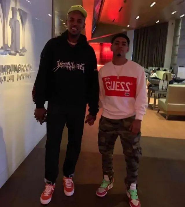 经纪人：蒂亚戈-席尔瓦不会离开弗鲁米嫩塞（经纪人确认：蒂亚戈-席尔瓦将继续留在弗鲁米嫩塞）