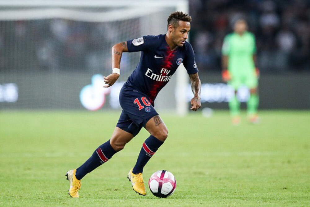 父亲：圣地亚哥从未讨论过离开的可能性，他在米兰很开心（父亲称：圣地亚哥未曾谈过离队，他在米兰很开心）