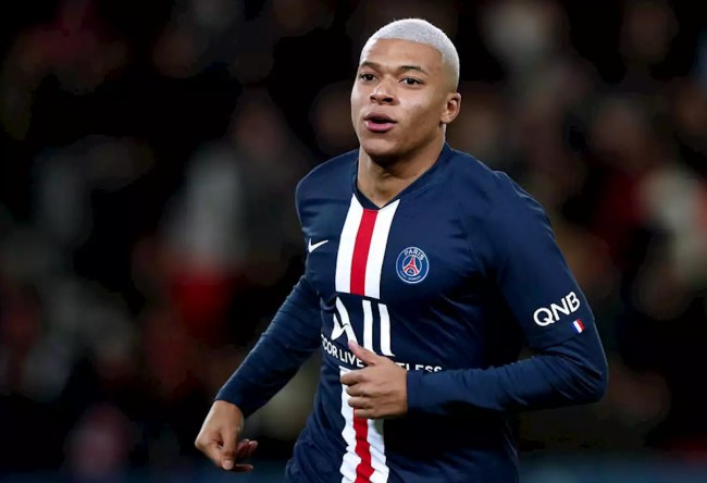 巴黎队史第九次在欧冠负于拜仁仅次于皇萨（巴黎欧冠第9次不敌拜仁，败场仅次于皇马与巴萨）