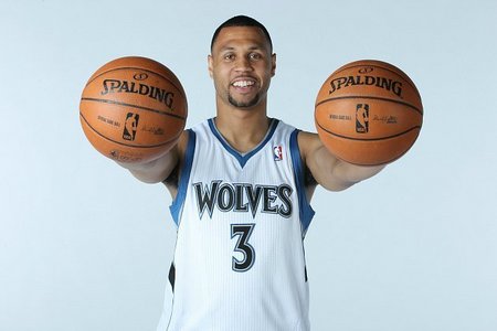 皇马更衣室，谁话事？（皇马更衣室，谁作主？）